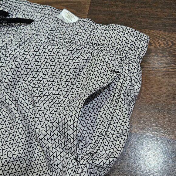 Calvin Klein Swim Shorts Zig-Zag Pattern Drawstring Waist | Size Medium - Picture 8 of 11